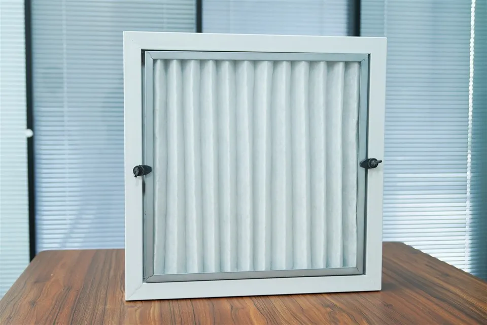 Filtres à efficacité primaire avec sous-châssis