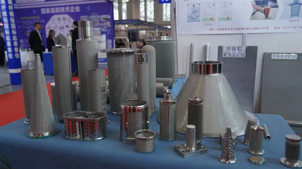 La nouvelle structure métallique et l'élément de filtre à huile hydraulique du système de filtration industriel